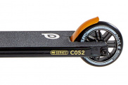 Scooter Freestyle District C-Series C052: Nivel medio a avanzado Scooter Freestyle District C-Series C052: Nivel medio a avanzado